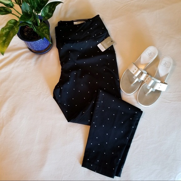 Worthington Pants - Worthington black skinny pant with white dots.